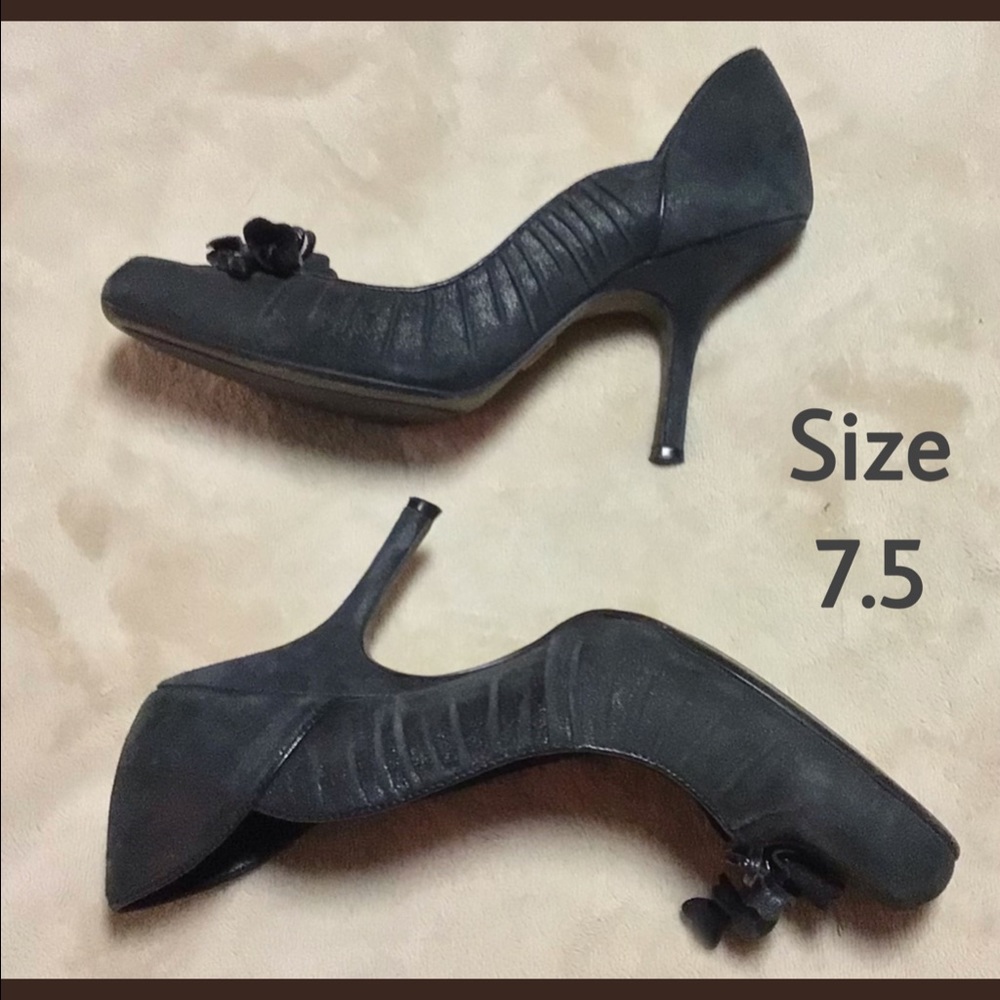 J VINCENT Black Heels